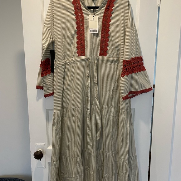NWT Tuckernuck Chili Tan Stripe Cinched Waist Caftan - Picture 2 of 4